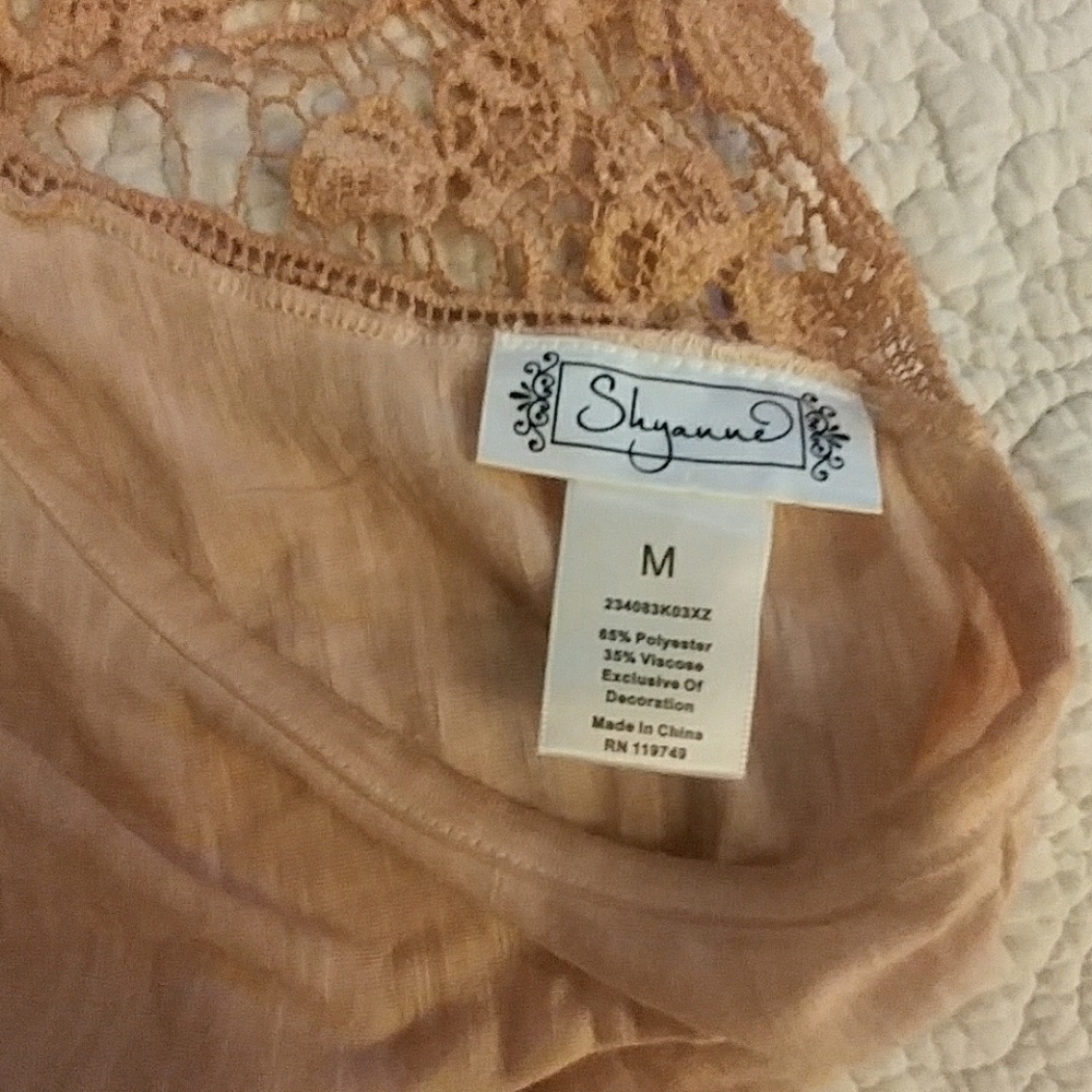 Top/Blouse - Picture 6 of 6